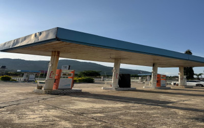 Gallery thumbnail Filling station on Karshi/Karu